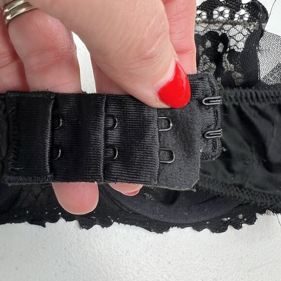 Victoria's Secret Size 34B Bra Very Sexy Lined Demi Push Up Underwire Black Lace - Picture 7 of 16